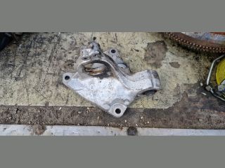 bontott CITROËN C4 PICASSO Jobb első Féltengely Tartó