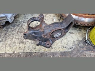 bontott CITROËN C4 PICASSO Jobb első Féltengely Tartó