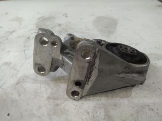 bontott CITROËN C4 PICASSO Jobb első Féltengely Tartó