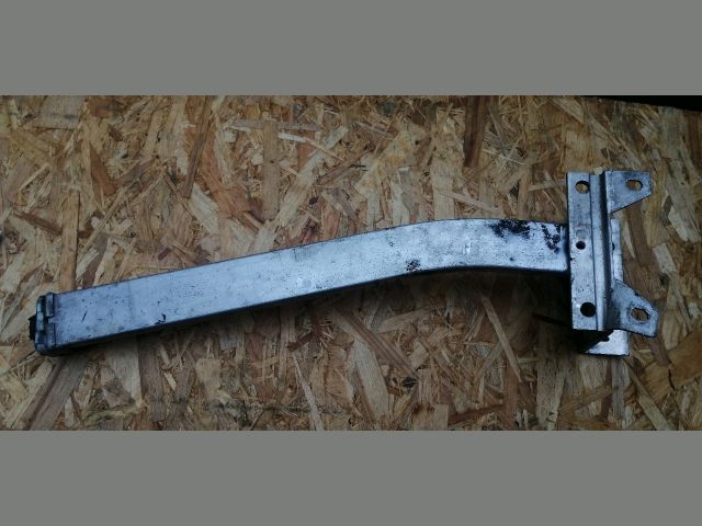 bontott CITROËN C4 PICASSO Jobb első Futómű Kitámasztó