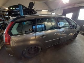 bontott CITROËN C4 PICASSO Jobb első Gumikéder