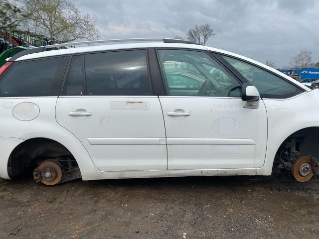 bontott CITROËN C4 PICASSO Jobb első Sárvédő