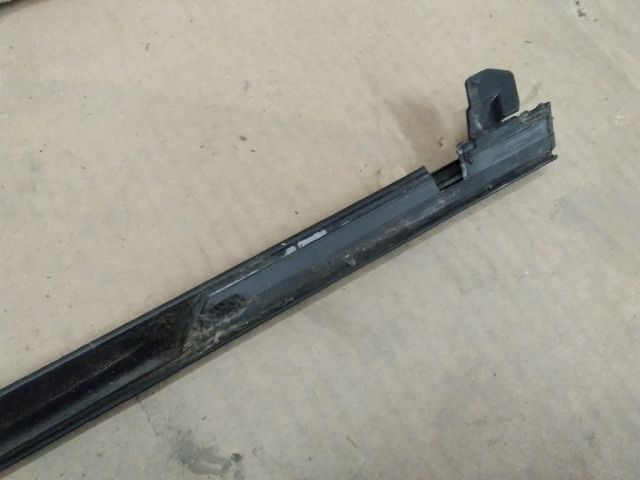 bontott CITROËN C4 PICASSO Jobb első Vízlehúzó Gumicsík