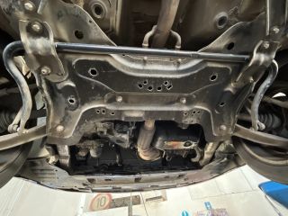 bontott CITROËN C4 PICASSO Jobb első Zsanér