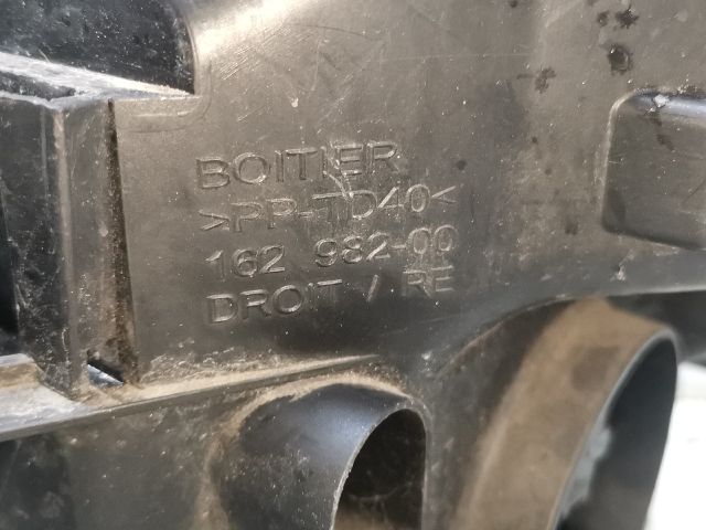 bontott CITROËN C4 PICASSO Jobb Fényszóró