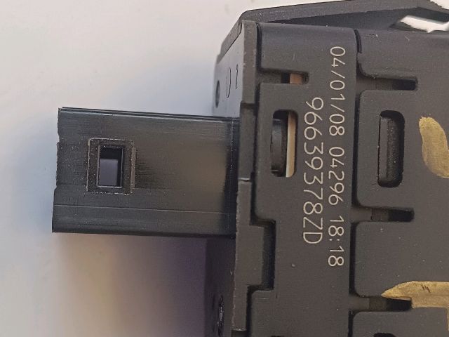 bontott CITROËN C4 PICASSO Jobb hátsó Ablakemelő Kapcsoló