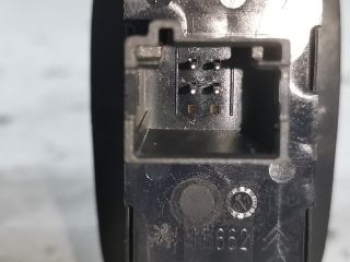 bontott CITROËN C4 PICASSO Jobb hátsó Ablakemelő Kapcsoló