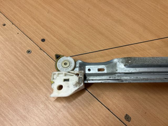 bontott CITROËN C4 PICASSO Jobb hátsó Ablakemelő Szerkezet (Elektromos)