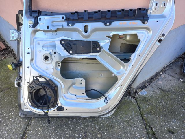 bontott CITROËN C4 PICASSO Jobb hátsó Ajtó (Üres lemez)