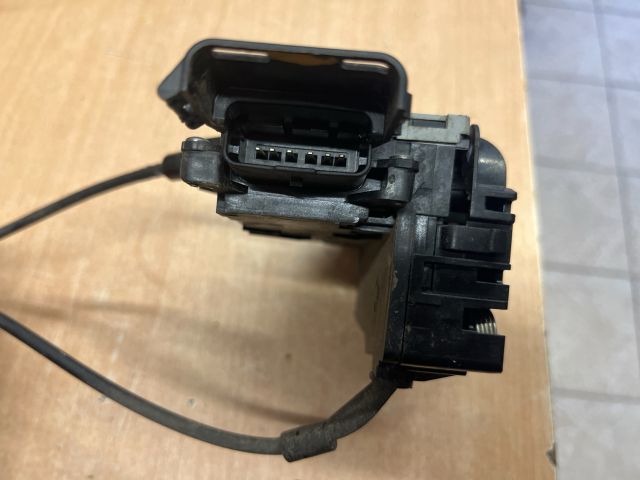 bontott CITROËN C4 PICASSO Jobb hátsó Ajtózár