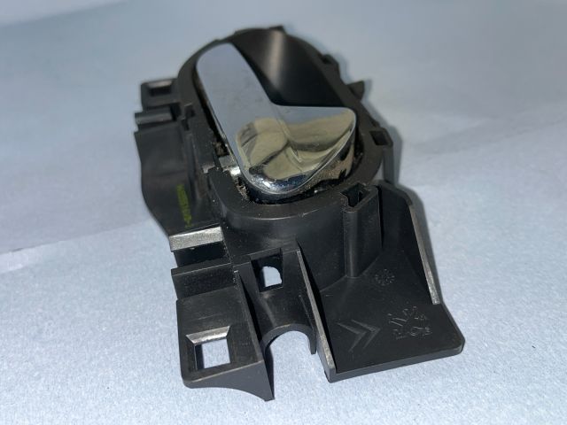 bontott CITROËN C4 PICASSO Jobb hátsó Belső Kilincs