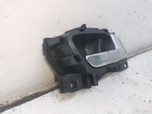 bontott CITROËN C4 PICASSO Jobb hátsó Belső Kilincs