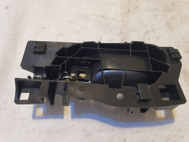 bontott CITROËN C4 PICASSO Jobb hátsó Belső Kilincs