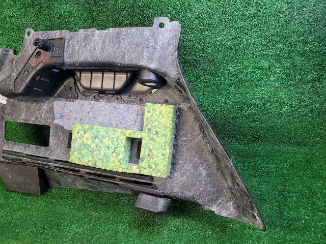 bontott CITROËN C4 PICASSO Jobb hátsó Csomagtér Burkolat (Műanyag)