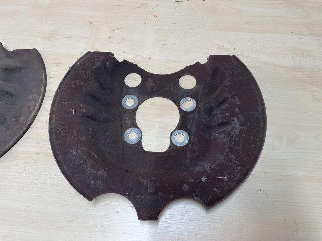 bontott CITROËN C4 PICASSO Jobb hátsó Fék Porvédő Lemez