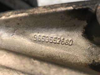 bontott CITROËN C4 PICASSO Jobb hátsó Féltengely Tartó