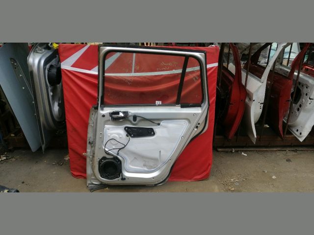 bontott CITROËN C4 PICASSO Jobb hátsó Fixüveg (Ajtóban)