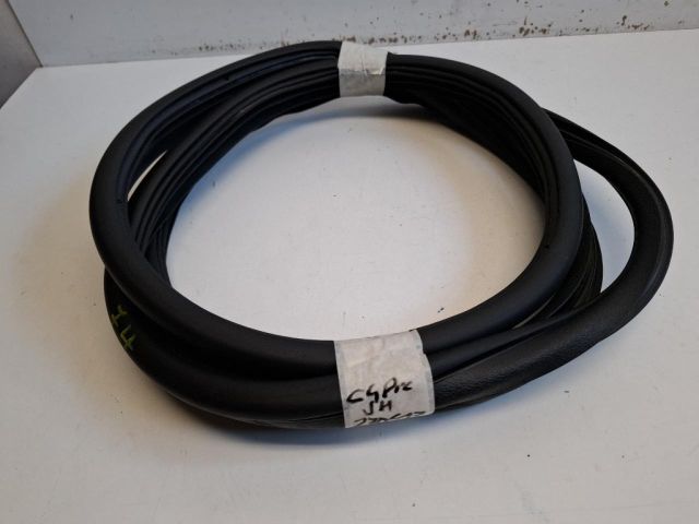 bontott CITROËN C4 PICASSO Jobb hátsó Gumikéder