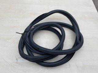 bontott CITROËN C4 PICASSO Jobb hátsó Gumikéder