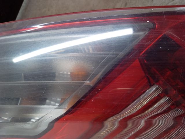 bontott CITROËN C4 PICASSO Jobb Hátsó Lámpa