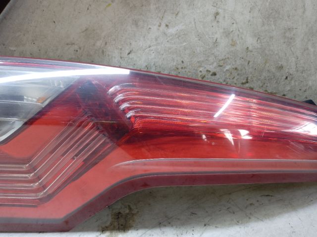 bontott CITROËN C4 PICASSO Jobb Hátsó Lámpa