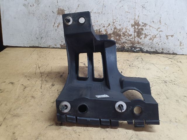 bontott CITROËN C4 PICASSO Jobb hátsó Lökhárító Tartó (Műanyag)