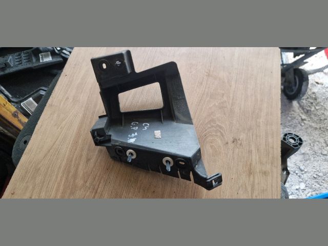 bontott CITROËN C4 PICASSO Jobb hátsó Oldal Lökhárító Tartó (Műanyag)