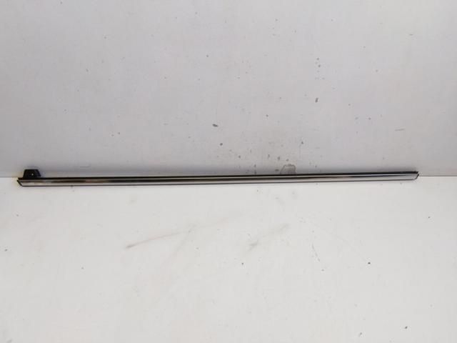 bontott CITROËN C4 PICASSO Jobb hátsó Vízlehúzó Gumicsík