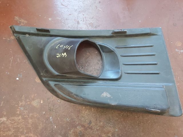 bontott CITROËN C4 PICASSO Jobb Ködlámpa Rács