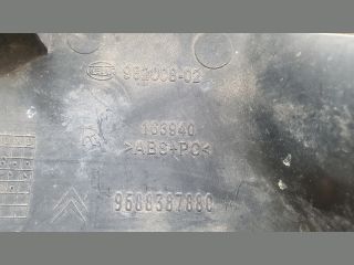 bontott CITROËN C4 PICASSO Jobb Ködzárófény