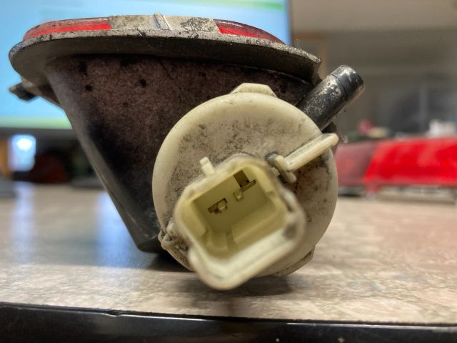 bontott CITROËN C4 PICASSO Jobb Ködzárófény