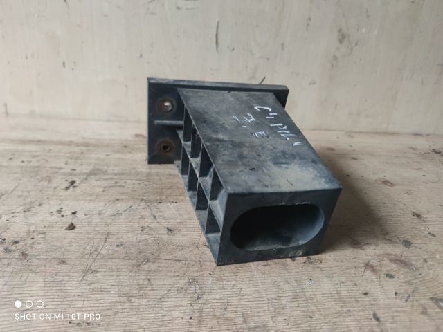 bontott CITROËN C4 PICASSO Jobb Lökhárító Tartó Nyúlványvég