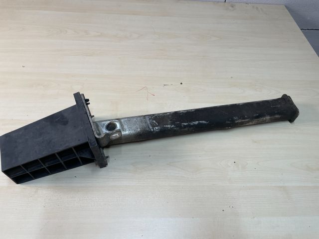 bontott CITROËN C4 PICASSO Jobb Lökhárító Tartó Nyúlványvég