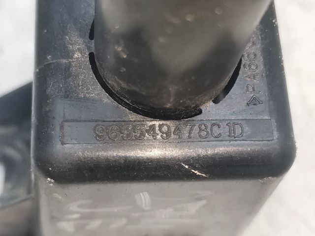 bontott CITROËN C4 PICASSO Jobb Motorháztető Ütköző