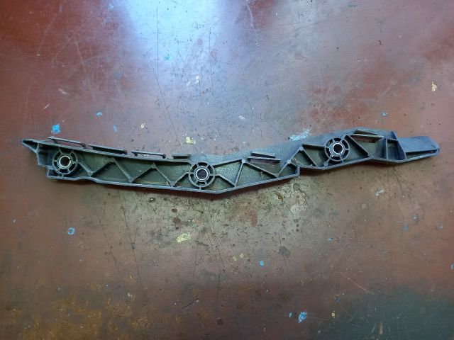 bontott CITROËN C4 PICASSO Jobb Sárvédő Oldaltartó