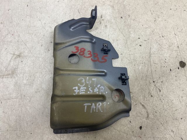 bontott CITROËN C4 PICASSO Jobb Sárvédő Oldaltartó