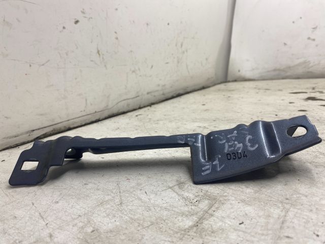 bontott CITROËN C4 PICASSO Jobb Sárvédő Oldaltartó