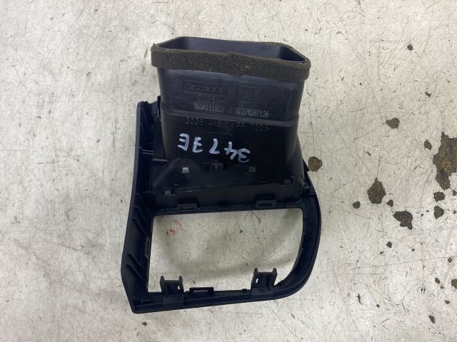 bontott CITROËN C4 PICASSO Jobb Szellőző