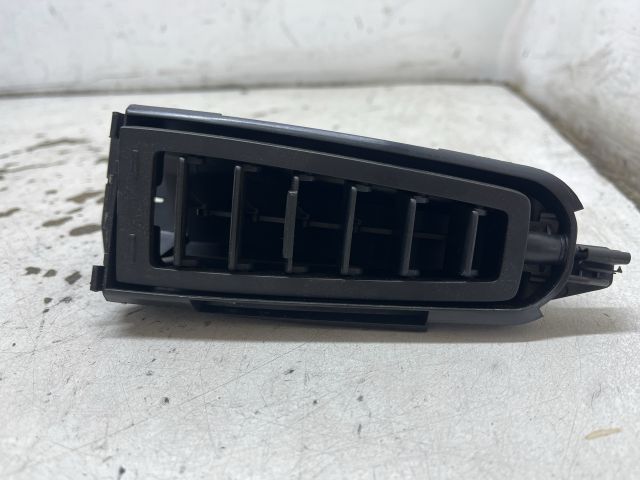 bontott CITROËN C4 PICASSO Jobb Szellőző