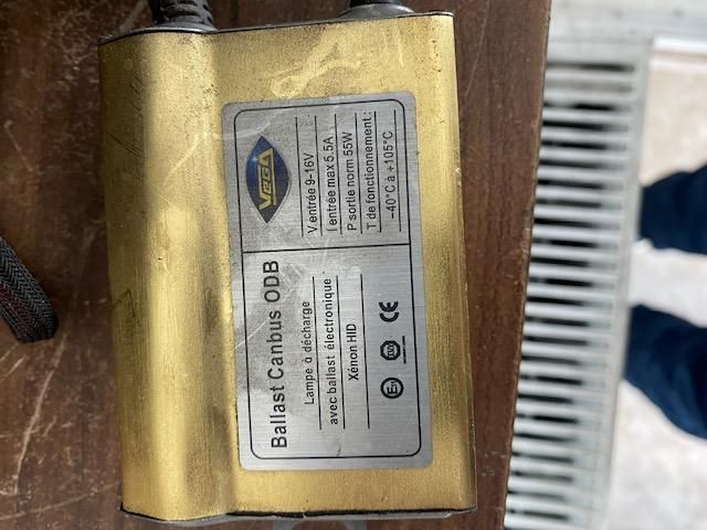 bontott CITROËN C4 PICASSO Jobb Xenon Fényszóró