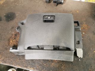 bontott CITROËN C4 PICASSO Kesztyűtartó