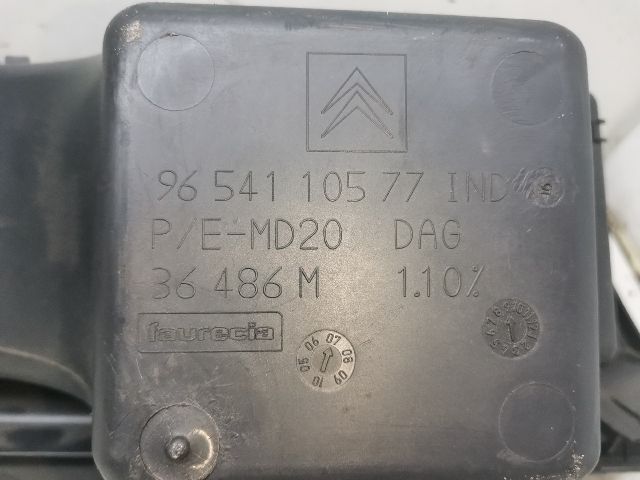 bontott CITROËN C4 PICASSO Kesztyűtartó