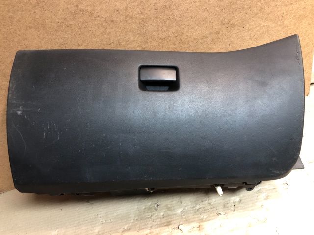 bontott CITROËN C4 PICASSO Kesztyűtartó