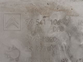 bontott CITROËN C4 PICASSO Kesztyűtartó