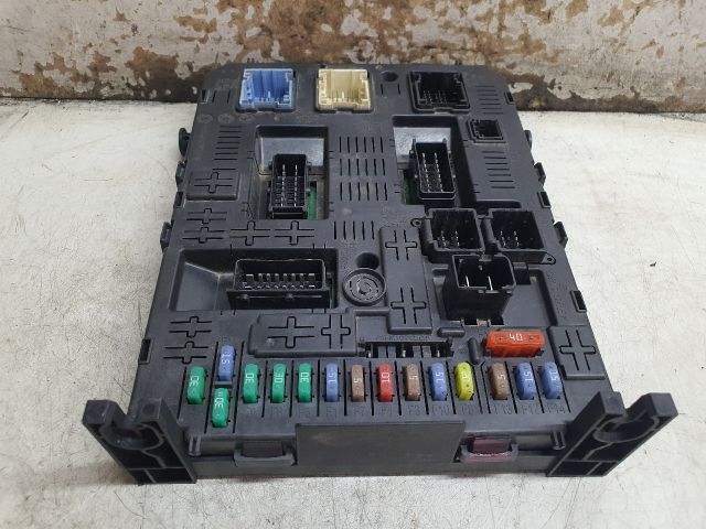 bontott CITROËN C4 PICASSO Komfort Elektronika