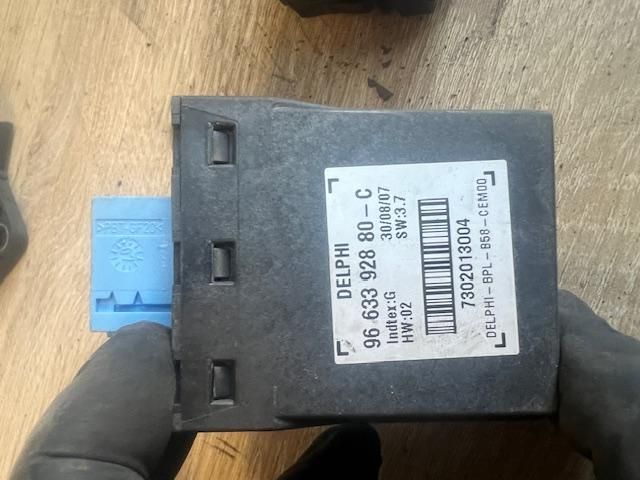 bontott CITROËN C4 PICASSO Komfort Elektronika