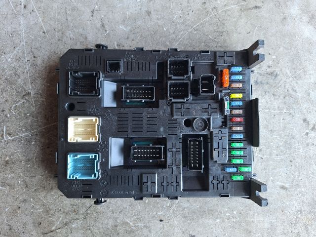 bontott CITROËN C4 PICASSO Komfort Elektronika