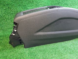 bontott CITROËN C4 PICASSO Könyöklő