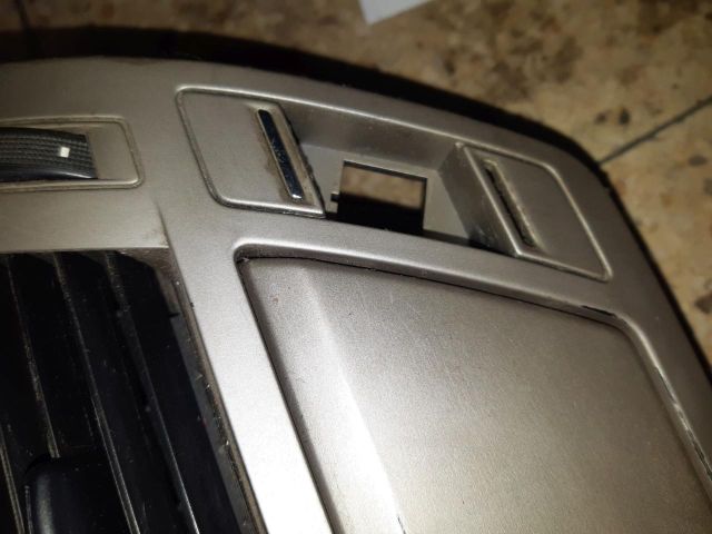 bontott CITROËN C4 PICASSO Középkonzol Keret