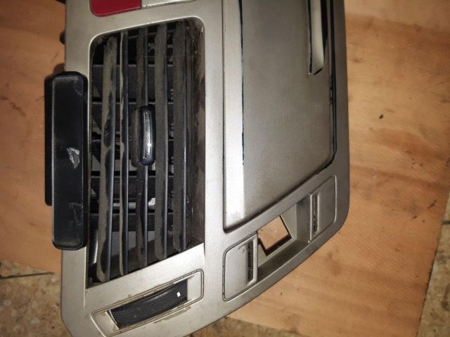 bontott CITROËN C4 PICASSO Középkonzol Keret